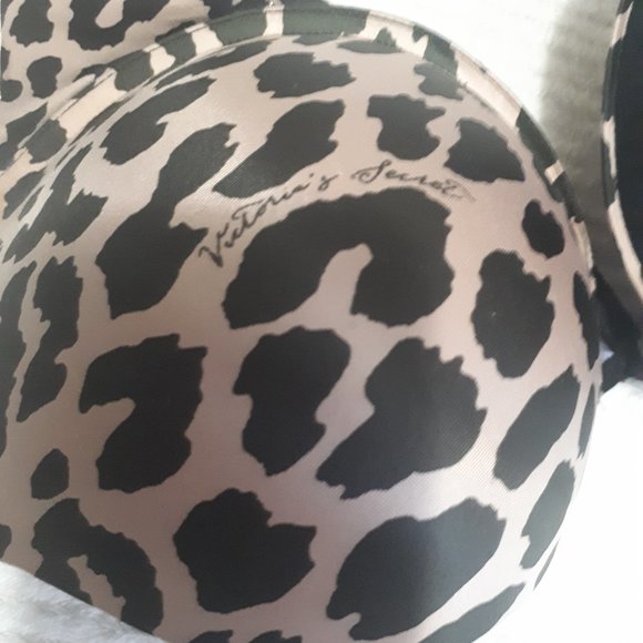 Victoria Secret Women Padded Underwire Bra Size 34DD Back Closure - Picture 5 of 5